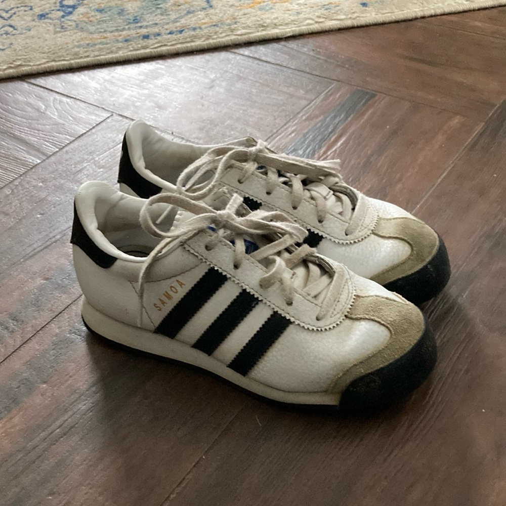 Samoa adidas sneakers